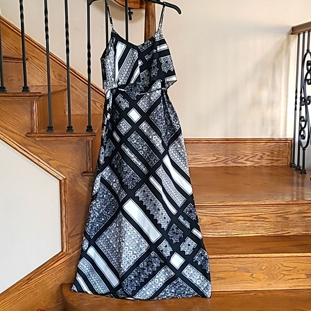 Motherhood Maternity Black and White Maxi Dress
